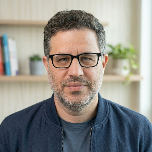 יניב פרסלר — יזם ומומחה AI